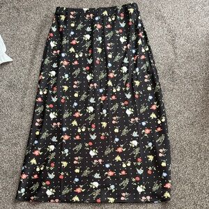 Mi Ami Floral Midi Skirt Size M Black Silk Feel Lightweight Spring Summer